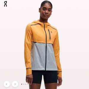 FLASH SALE NWT! On Running Weather Jacket in Mango / Hail